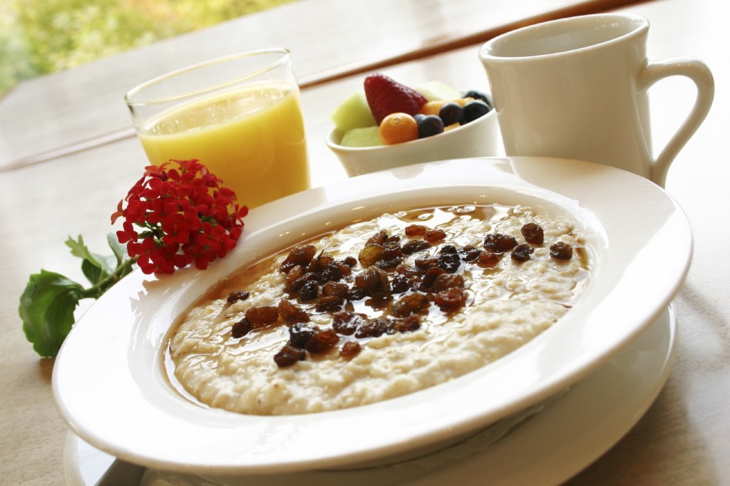 Breakfast Series - Oatmeal with raisins