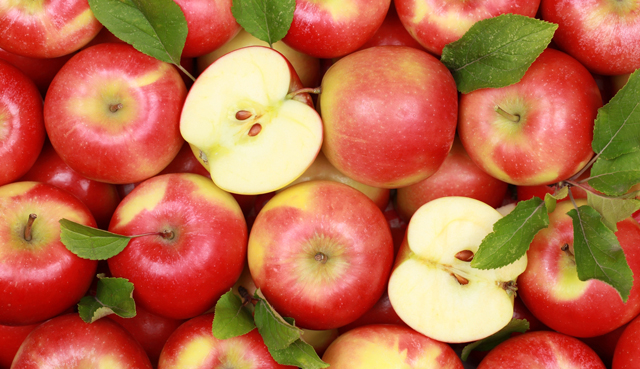 Red apples with leaves